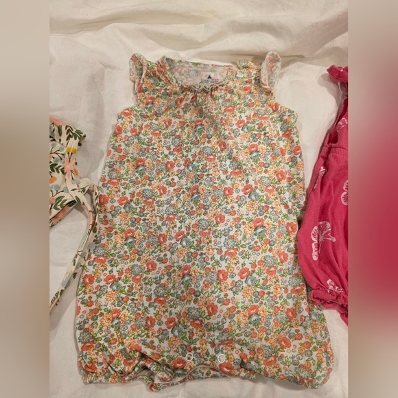 Baby Girl Patterned Bundle - Picture 4 of 12